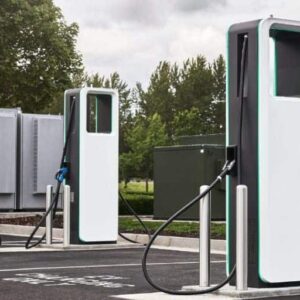 EV Charging Market: Trends and Projections for Commercial Stations