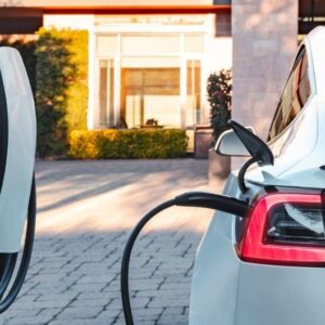 Understanding the Differences Between Residential and Commercial EV Charging Stations