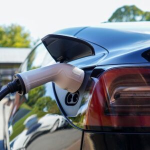 Educating Consumers About the Benefits and Limitations of Electric Cars
